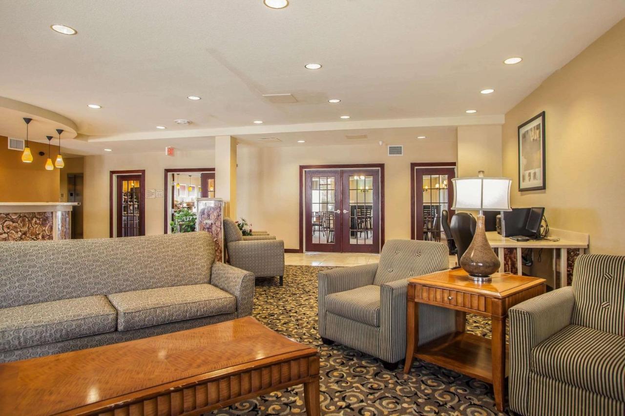 Comfort Suites Bloomington I-55 And I-74 Extérieur photo