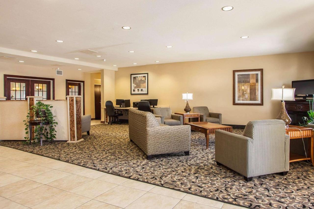 Comfort Suites Bloomington I-55 And I-74 Extérieur photo