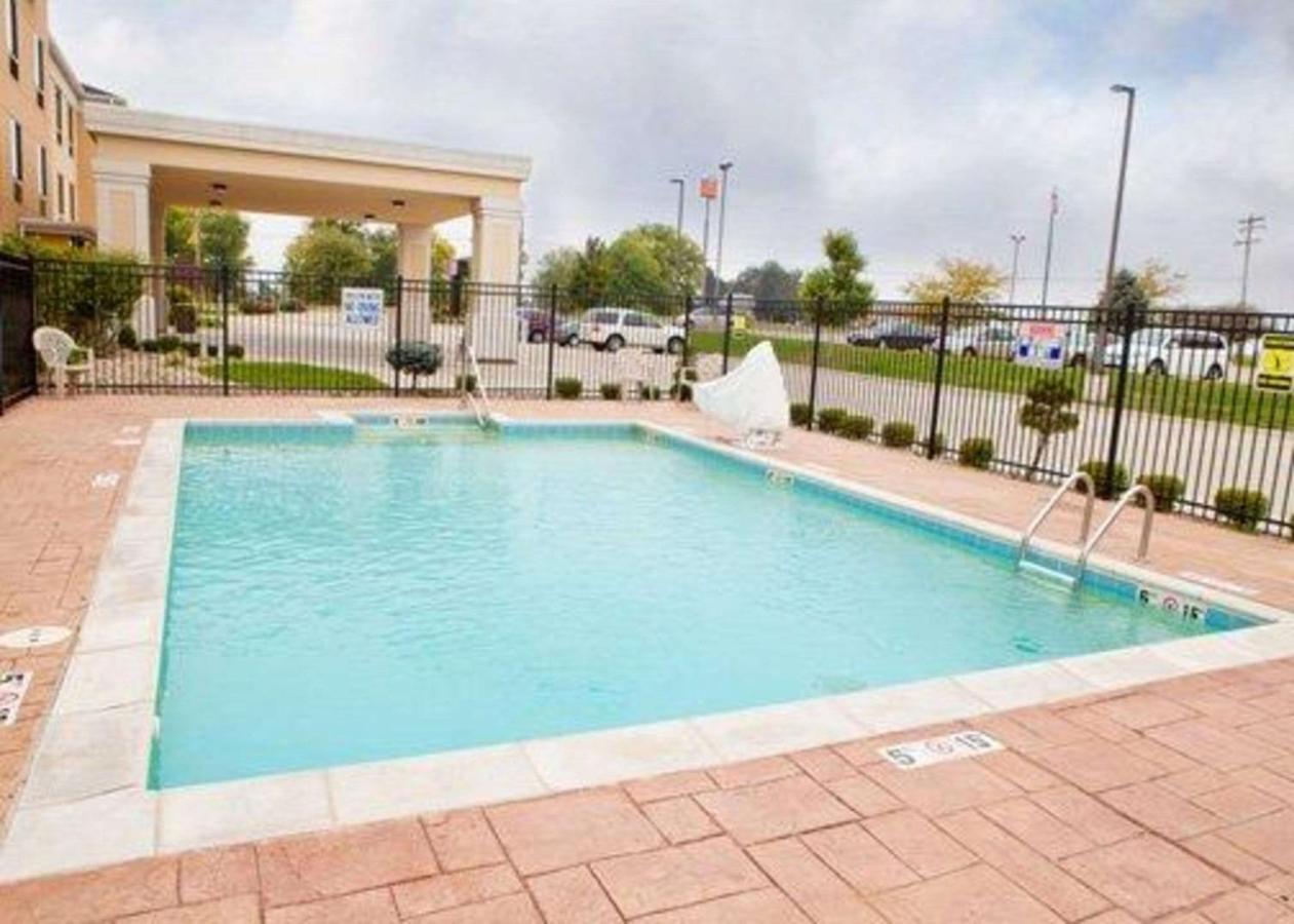 Comfort Suites Bloomington I-55 And I-74 Extérieur photo