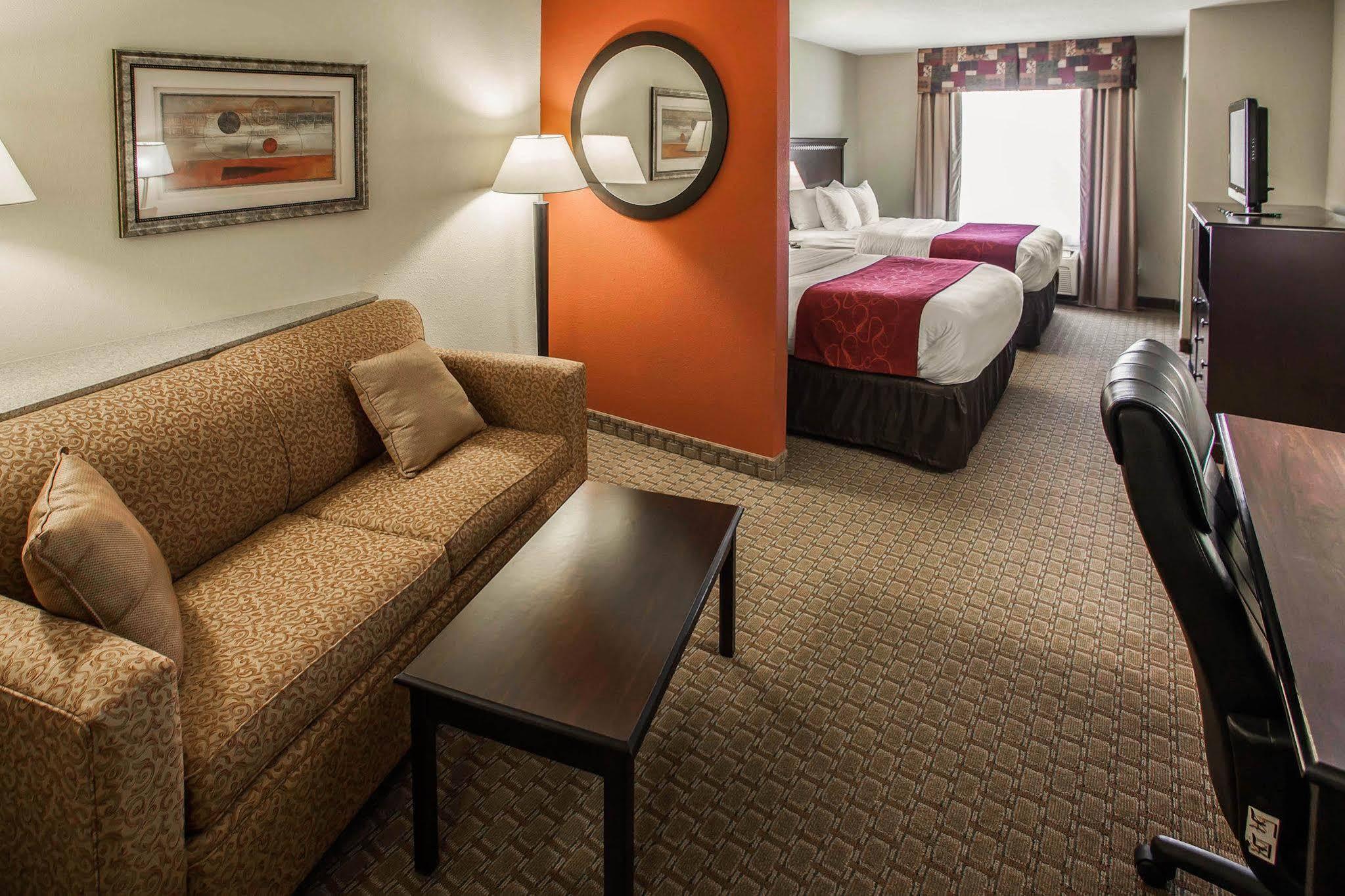 Comfort Suites Bloomington I-55 And I-74 Extérieur photo