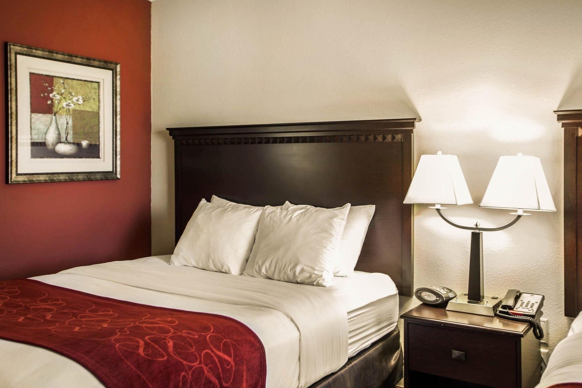 Comfort Suites Bloomington I-55 And I-74 Extérieur photo