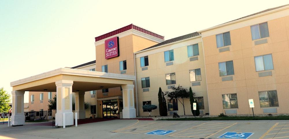 Comfort Suites Bloomington I-55 And I-74 Extérieur photo
