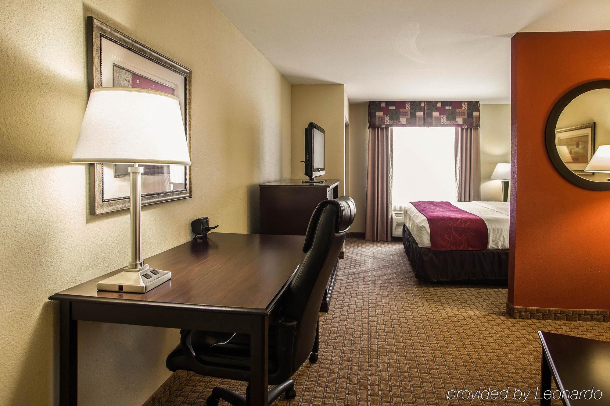 Comfort Suites Bloomington I-55 And I-74 Extérieur photo