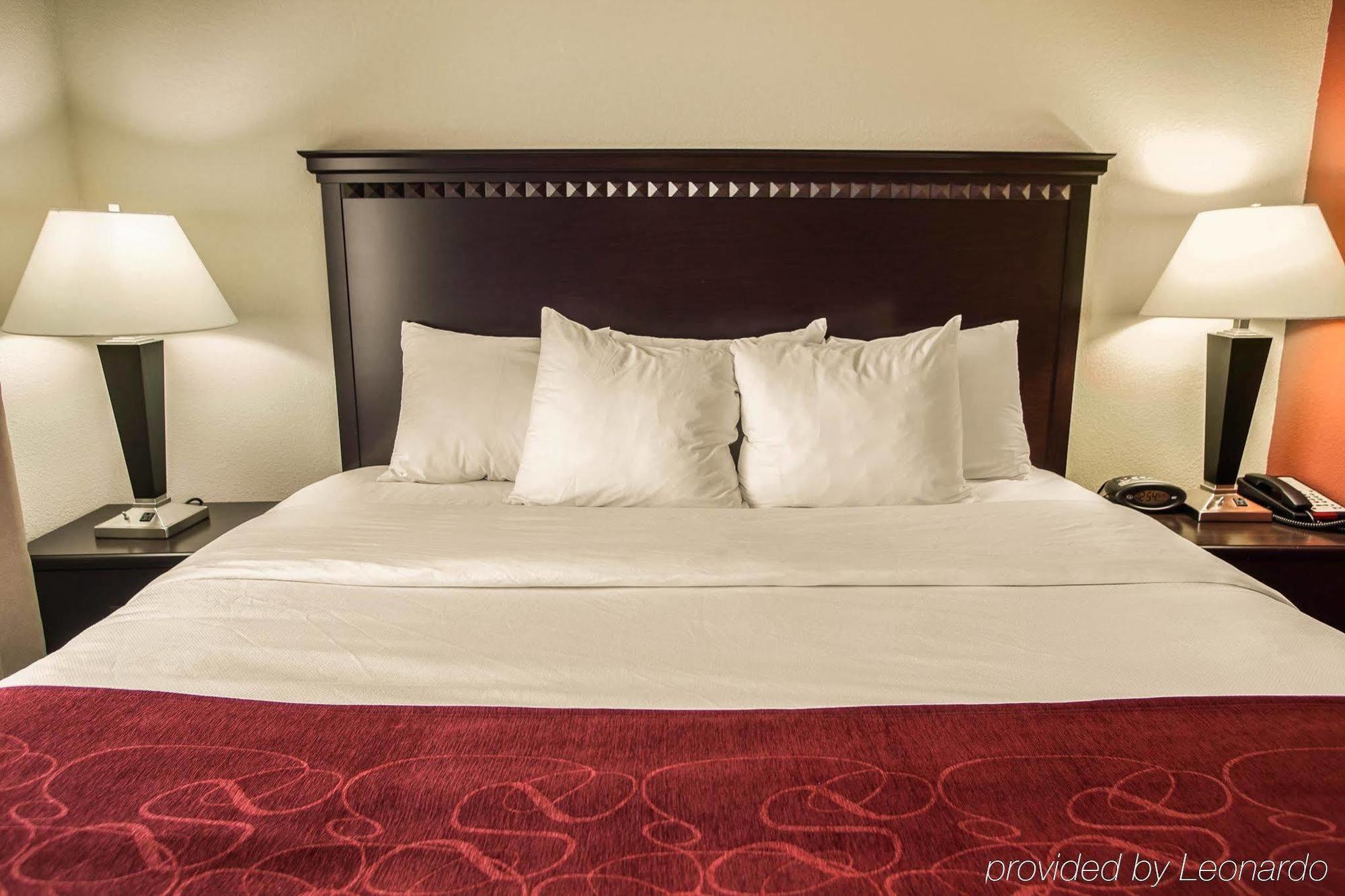 Comfort Suites Bloomington I-55 And I-74 Extérieur photo