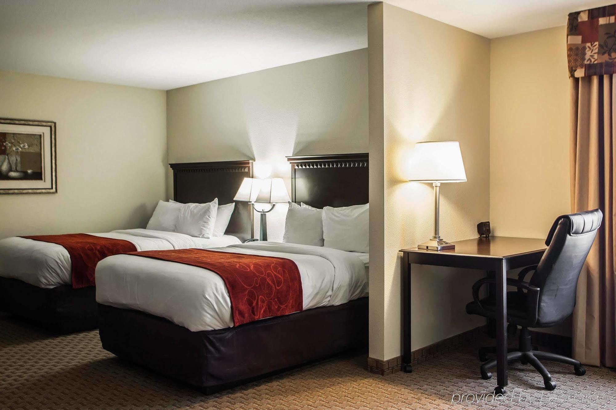 Comfort Suites Bloomington I-55 And I-74 Extérieur photo