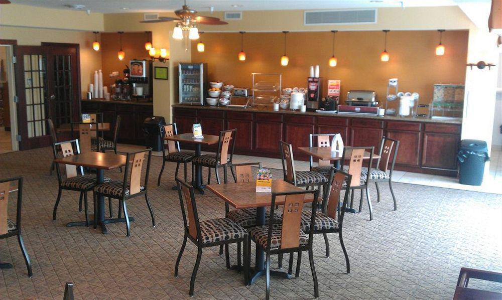 Comfort Suites Bloomington I-55 And I-74 Extérieur photo